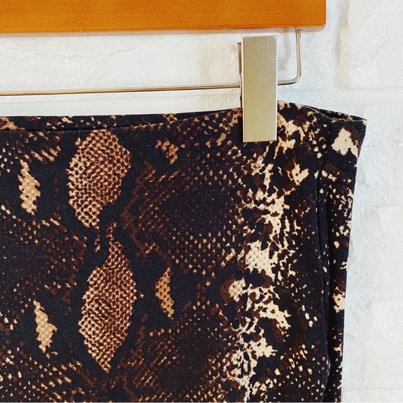 Express Snakeskin Skirt - Picture 3 of 4